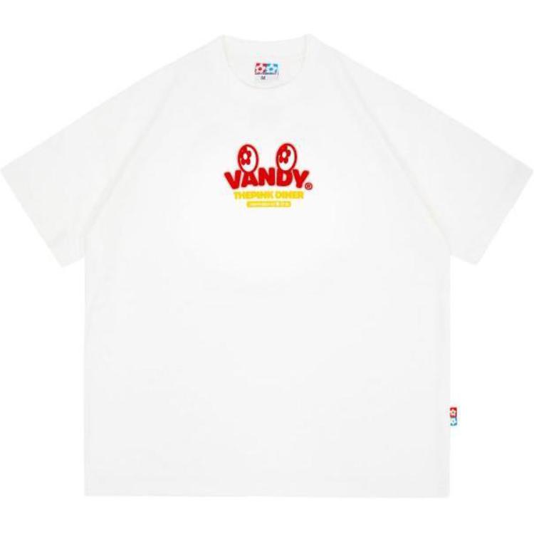 Lookbook Vandy The Pink Baju-T Unisex Putih Grafik Huruf Kartun Crewneck. VD1026-101