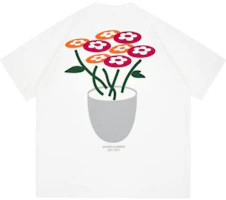 Vandy The Pink Logo Graphic Crewneck Short Sleeve T-Shirt Unisex White. VD1022-101 Vandy The Pink Logo Graphic Crewneck Short Sleeve T-Shirt Unisex White. VD1022-101