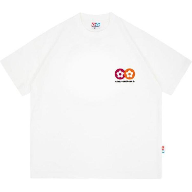 Lookbook Vandy The Pink Logo 圖案短袖圓領T恤 男女款 白色。 VD1022-101