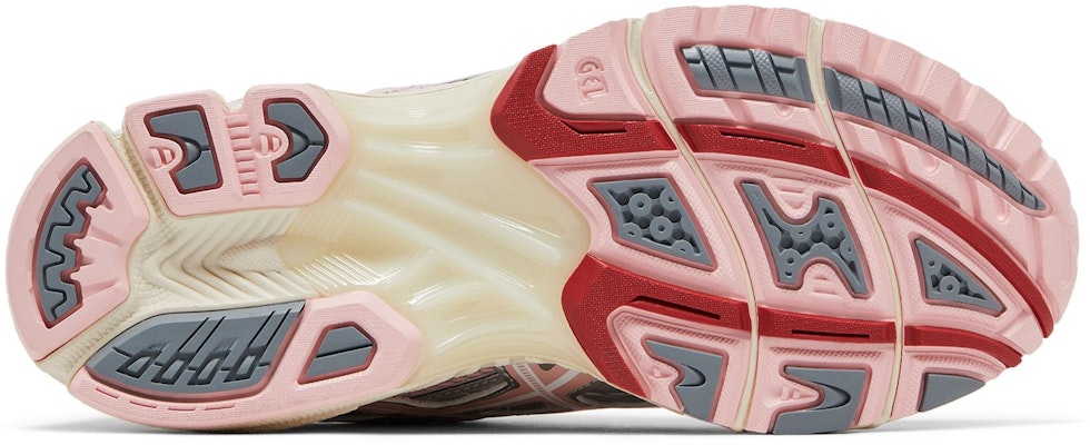VANDYTHEPINK x atmos x ASICS Gel Nimbus 10.1 'Strawberry' 1203A865-702 Shop VANDYTHEPINK x atmos x ASICS Gel Nimbus 10.1 'Strawberry' 1203A865-702