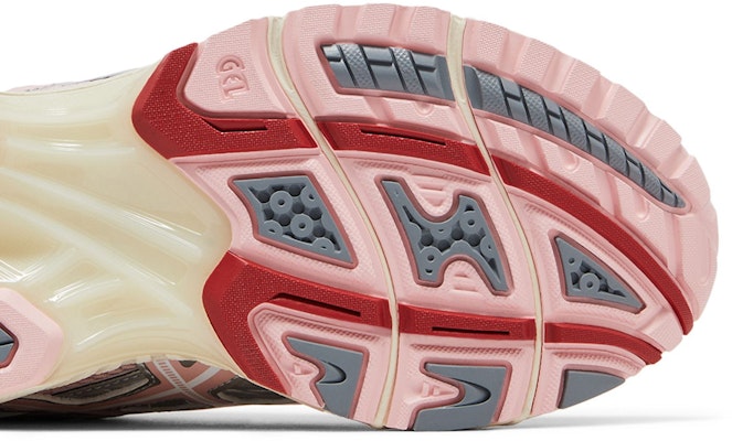 VANDYTHEPINK x atmos x ASICS Gel Nimbus 10.1 'Strawberry' 1203A865-702 Purchase VANDYTHEPINK x atmos x ASICS Gel Nimbus 10.1 'Strawberry' 1203A865-702