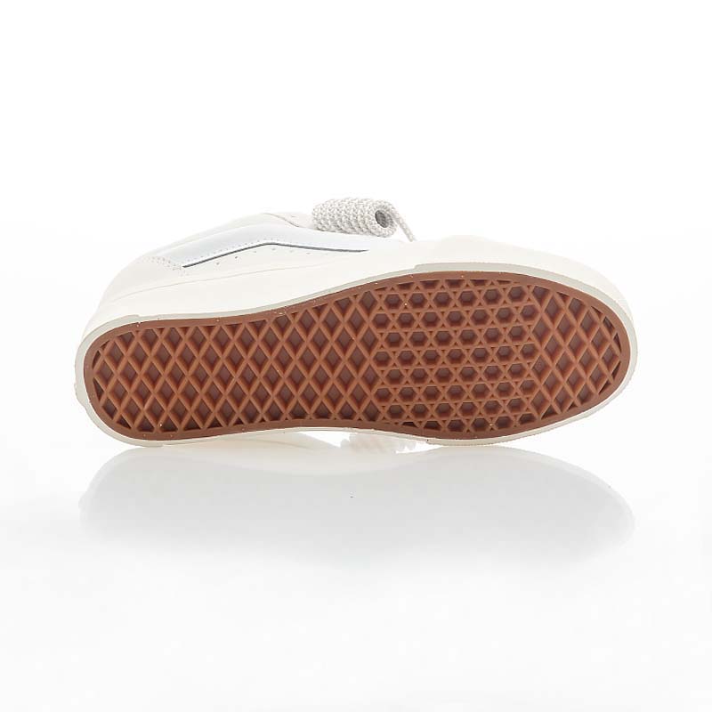 Shop Vans "Knu Skool" Sneakers V140120035