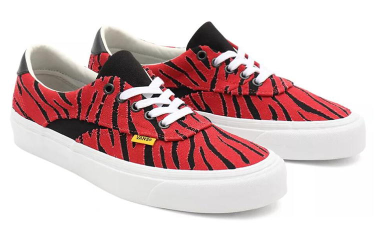 Lookbook Vans Acer NI SP ワイルドシングス レッド VN0A4UWY9FJ