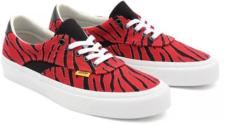 반스 에이서 NI SP x 와일드 씽즈 레드 스니커즈 VN0A4UWY9FJ Lookbook 반스 에이서 NI SP x 와일드 씽즈 레드 스니커즈 VN0A4UWY9FJ