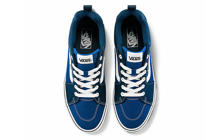 Shop Vans Active 拼接 低筒休閒滑板鞋 男女同款 藍白