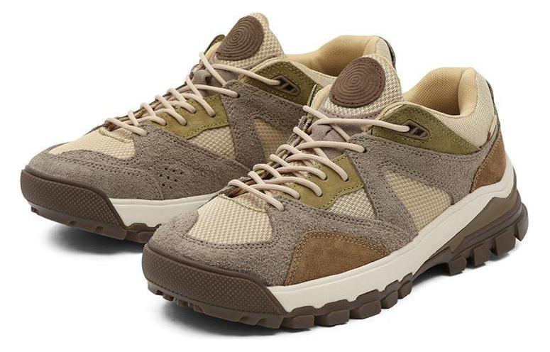 Shop ヴァンズ アマゾン トレイルヘッド "ティンバーウルフ" VN0A7TO2ASM