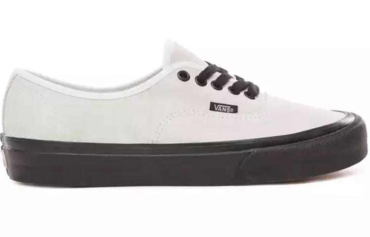 Lookbook Vans Anaheim Factory Authentic 44 Dx ''Weiß Schwarz'' VN0A38ENUL4