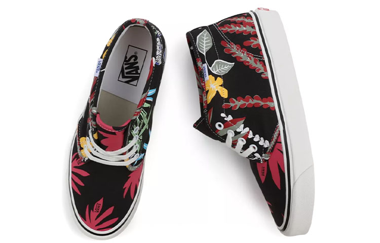 Shop Vans Anaheim Factory Chukka 49 DX Mid-Top Sneakers Zwart/Rood VN0A4BTIAZH