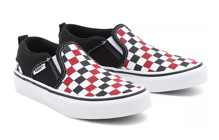 Lookbook Vans Asher Sneakers K Hitam/Putih/Merah VN0A45JR9AT