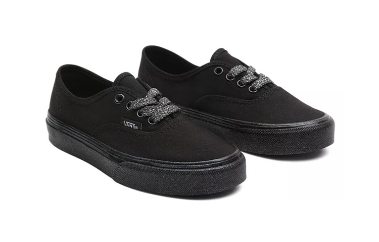Lookbook 中童 Vans Authentic 低筒 兒童滑板鞋 純黑