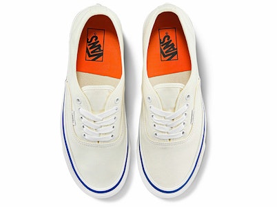 Vans Authentic 44 Deck 'Anaheim Factory - Putih Biru' VN0A5JMQWHT Lookbook Vans Authentic 44 Deck 'Anaheim Factory - Putih Biru' VN0A5JMQWHT