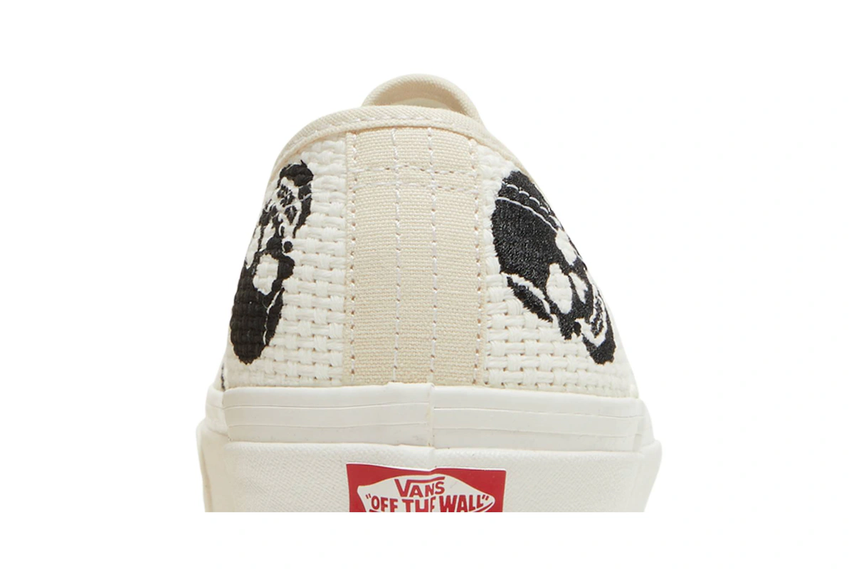 Vans Authentic 44 DX 'Anaheim Factory - Needlework Skull'