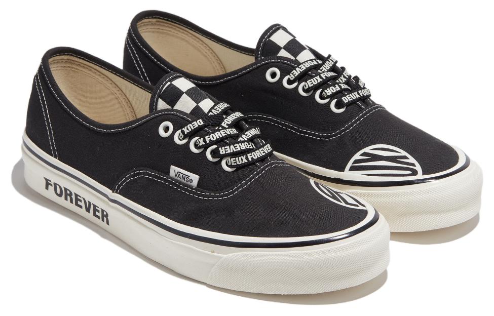 Lookbook Vans Authentic 44 DX (黒) VN0005U8KIG1
