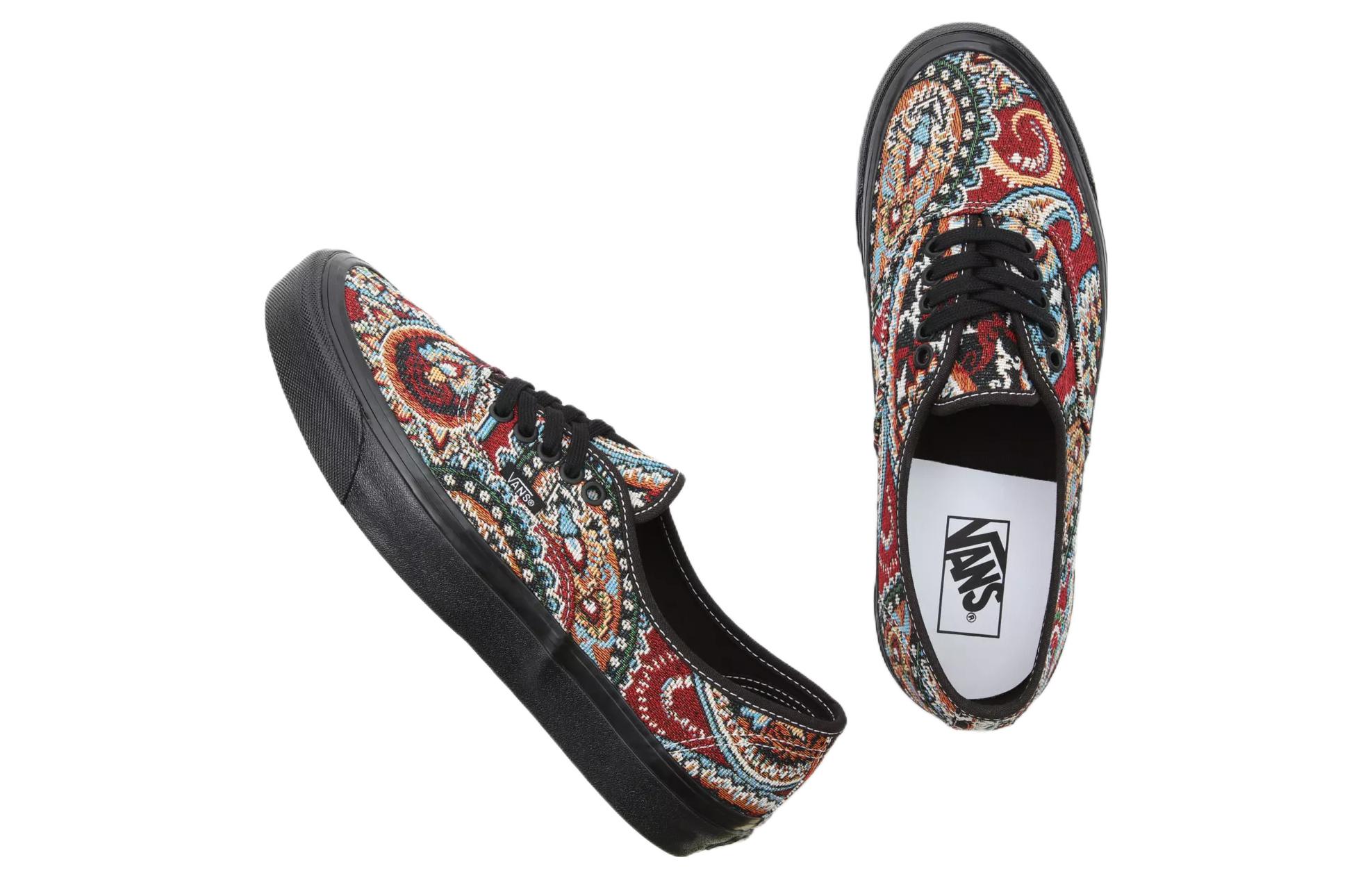 Shop Vans Authentic 44 DX "ペイズリー" VN0A7Q5CCX9