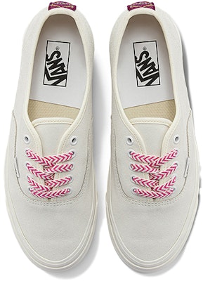 Vans Authentic 44 DX Classic Casual Skateboarding Shoes Unisex White VN0A5KX4AVX Lookbook Vans Authentic 44 DX Classic Casual Skateboarding Shoes Unisex White VN0A5KX4AVX
