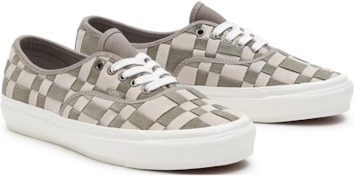 Vans Authentic 44 DX「編織格紋 - 棕褐色」VN0A4BVYBKL Lookbook Vans Authentic 44 DX「編織格紋 - 棕褐色」VN0A4BVYBKL