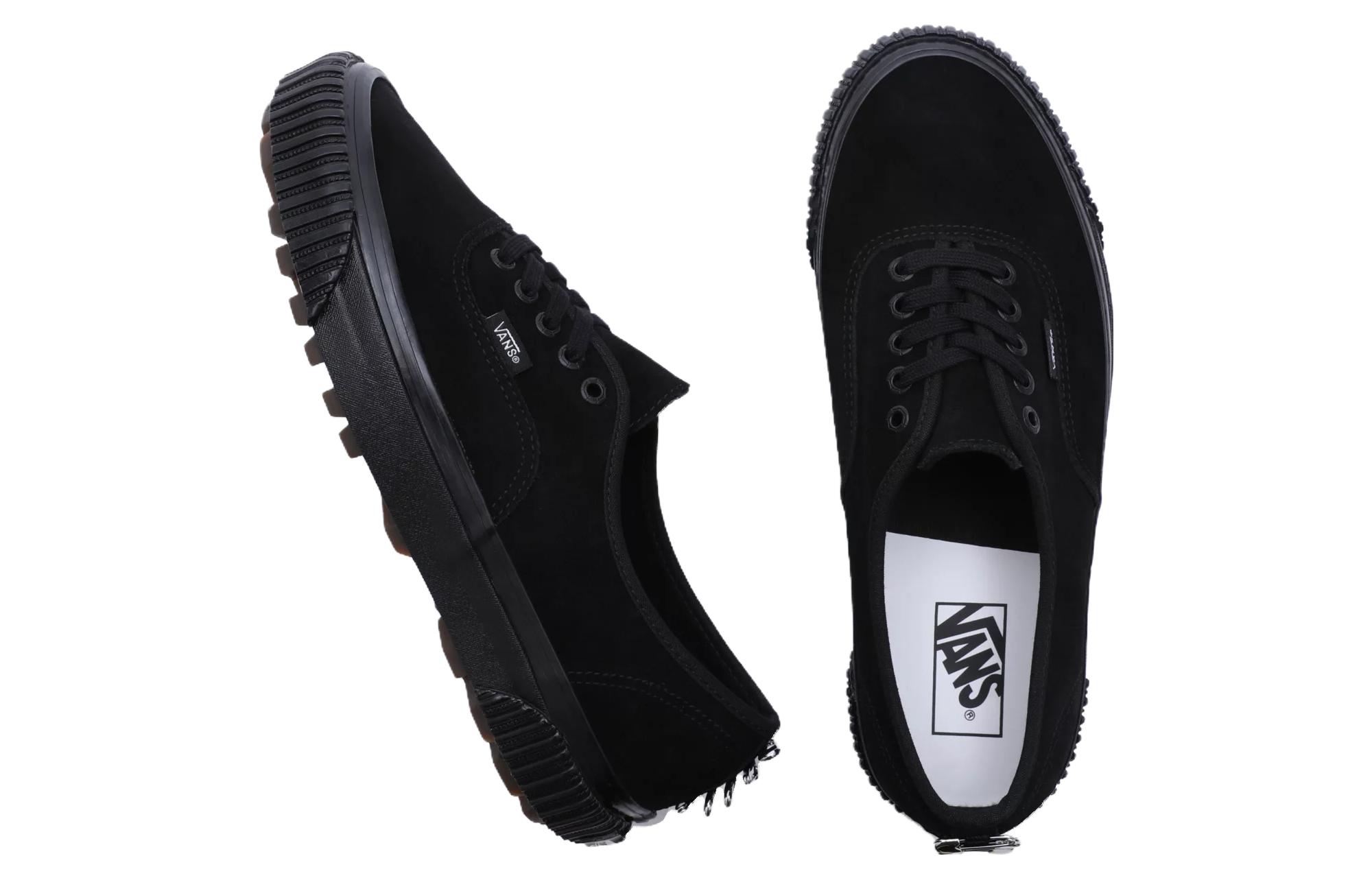 Shop Vans Authentic 44 Lug DX ''Metallbeschläge - Schwarz'' VN0005U4BM8