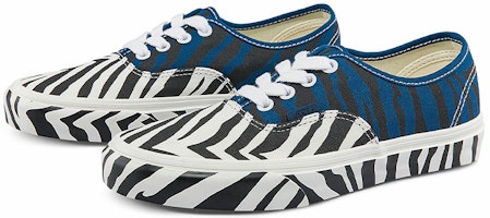 Vans Unisex Authentic Animal Low-Top Sneakers Putih/Hitam/Biru VN0A5KRDASQ Order Vans Unisex Authentic Animal Low-Top Sneakers Putih/Hitam/Biru VN0A5KRDASQ