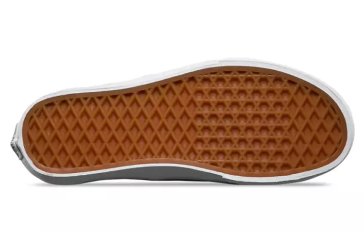 Purchase Vans Authentic 'Bay' VN0A38EMMQV