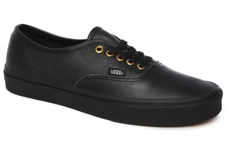 Lookbook 萬斯Authentic '黑色' VN0A2Z5IL3A