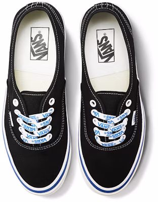 Vansオーセンティック44 黒 (Vans Authentic 44 Black) VN0A38ENWO4 Lookbook Vansオーセンティック44 黒 (Vans Authentic 44 Black) VN0A38ENWO4