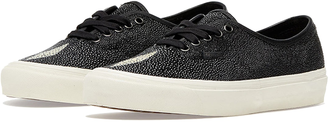 Vans Vault OG Authentic LX 'Black White' VN000UDDN8H Lookbook Vans Vault OG Authentic LX 'Black White' VN000UDDN8H