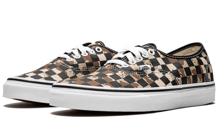 Shop Vans Authentic '迷彩棋盤格' VN0A2Z5IV4P