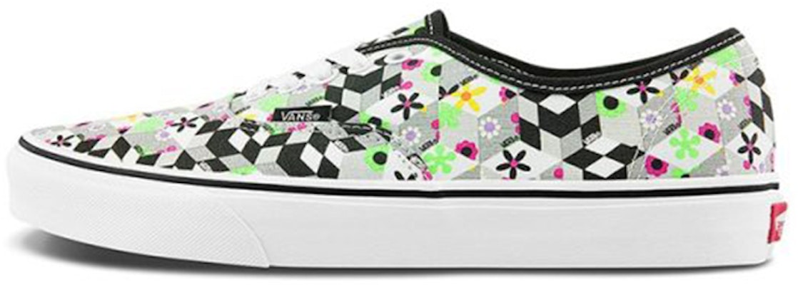 Vans AUTHENTIC (CHECKER CUBE) Hitam VN0A348A3XR Buy Vans AUTHENTIC (CHECKER CUBE) Hitam VN0A348A3XR