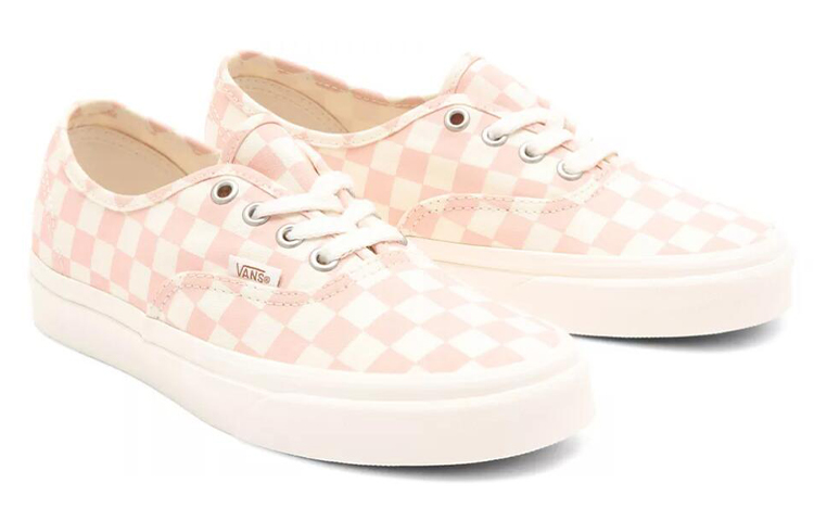 Lookbook Vansオーセンティック エコチェッカー ピーチ (Vans Authentic Eko Chekkā Pīchi) VN0A5HZS9FP