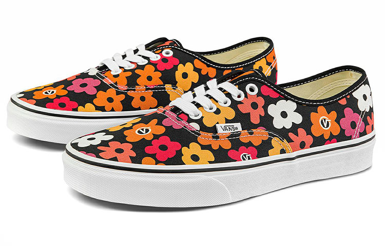 Lookbook Vans Authentic 'Cetakan Bunga' VN000QERBML