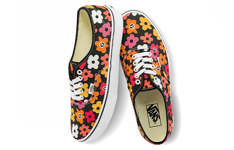 Purchase Vans Authentic 'Cetakan Bunga' VN000QERBML