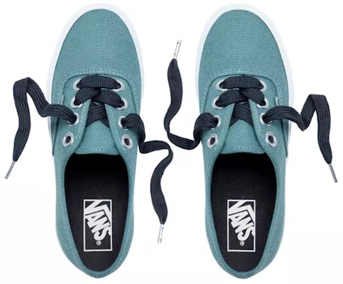 Vans Authentic 'Oversized Lace - Silver Platter' - Tali Kasut Besar Perak Platter VN0A38EMQ9F Shop Vans Authentic 'Oversized Lace - Silver Platter' - Tali Kasut Besar Perak Platter VN0A38EMQ9F