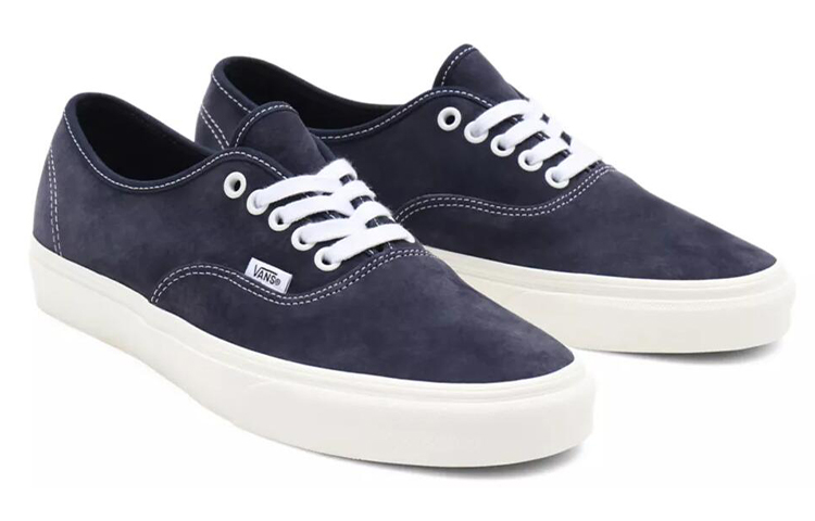 Lookbook Vans Authentic 'Noche Parisina' VN0A5HZS9G5