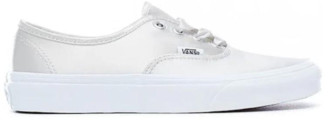 Vans Authentic '缎面奢华浅银色' 运动鞋 VN0A38EMQ9J Order Vans Authentic '缎面奢华浅银色' 运动鞋 VN0A38EMQ9J