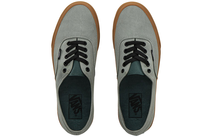Shop Vans オーセンティック "シャドウ緑" (Vans Authentic "Shadow Green") VN0A2Z5IV4T