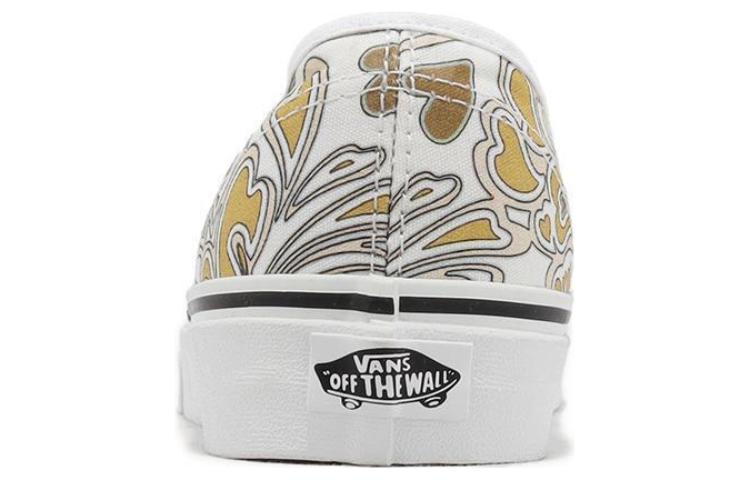 Shop Vansオーセンティック「トリッピーハート」 VN0A5KS9JBW