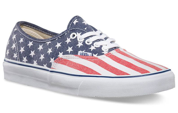 Order Vans Authentic 'Van Doren - 星條旗' VN-0VOEC7H