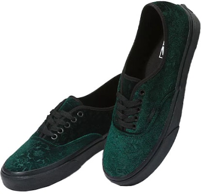 Vans Authentic 'Velvet - Hijau Hutan Hitam' VN0A5KRD8E8 Lookbook Vans Authentic 'Velvet - Hijau Hutan Hitam' VN0A5KRD8E8