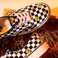 Vans Wallpaper Authentic 棋盤格 笑臉印花 耐磨透氣 低筒 帆布鞋 男女同款 黑白 Sizing Vans Wallpaper Authentic 棋盤格 笑臉印花 耐磨透氣 低筒 帆布鞋 男女同款 黑白