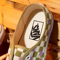 Vans Wallpaper Authentic 棋盤格 小花印花 耐磨透氣 低筒 帆布鞋 男女款 綠白 Sizing Vans Wallpaper Authentic 棋盤格 小花印花 耐磨透氣 低筒 帆布鞋 男女款 綠白