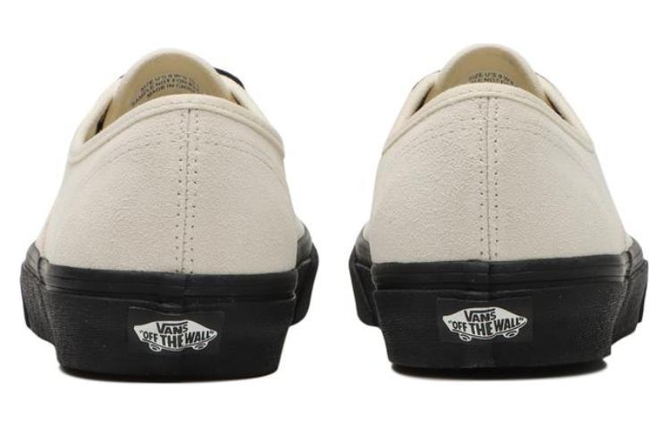 Shop 반스 어센틱 '화이트 블랙' (Vans Authentic 'White Black') VN0A5JMPKIG