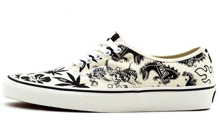 vans-authentic-black-white-family-vansfamily