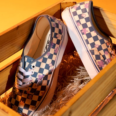 Vans Wallpaper Authentic 'Biru Putih' VN0A5KS9CCG Details for Vans Wallpaper Authentic 'Biru Putih' VN0A5KS9CCG