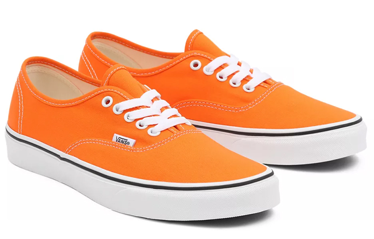 Shop Vans Authentic 休闲时尚滑板鞋 男女同款 橙色 VN0A5KRDAVM