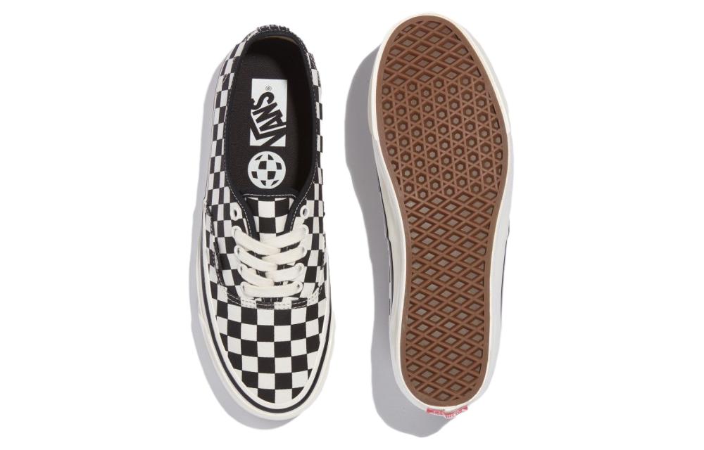 Purchase Vans Authentic Corak Papan Dam 'Hitam Putih' VN000CT7KIG1