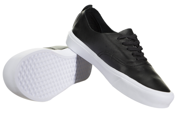 Shop Vans Authentic Decon Lite 'Negro' VN0A38ERL3A