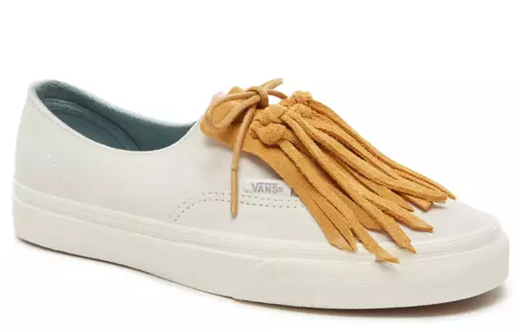 Lookbook Vans Authentic Fringe ''Bianco Neve'' VN0A3TK7U6E
