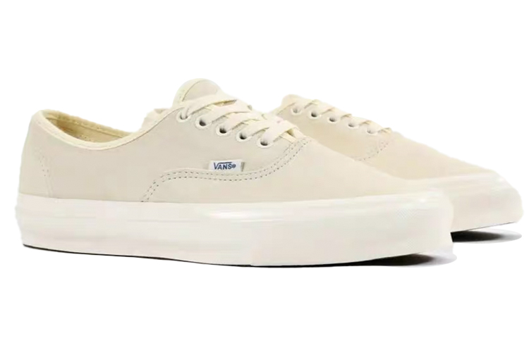 Lookbook Vans Authentic Gore '磨毛斜紋布 - 木薯' VN0A38ETQAF