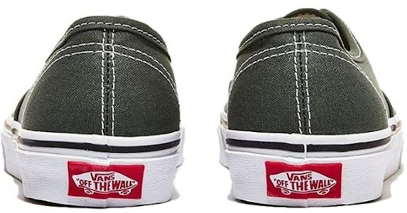 Vans Authentic 低幫 板鞋 男女同款 綠白色 Shop Vans Authentic 低幫 板鞋 男女同款 綠白色