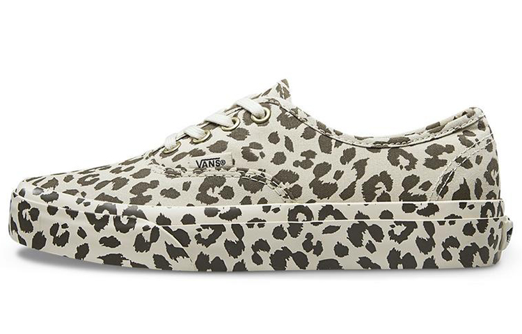 Buy Vans Authentic 豹纹鞋 VN0A38EMOP5